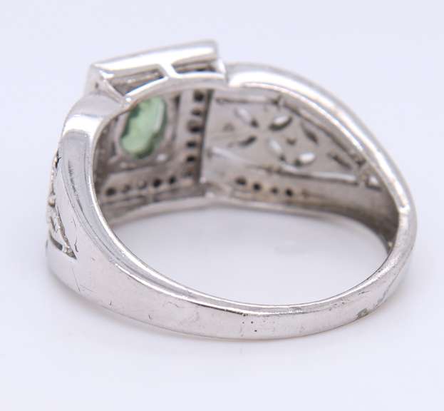 925 Sterling Silver Green and Black Gemstone Ring