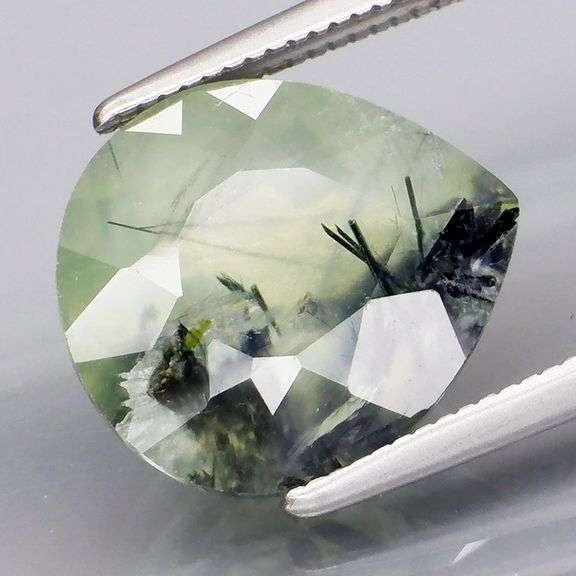 Collectors 4.70ct rutilated Prehnite