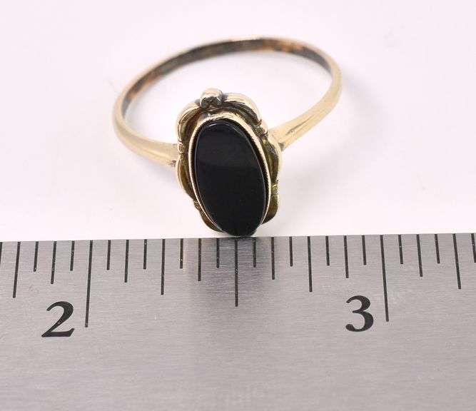 Cute Black Onyx Vintage Ring In Yellow Gold
