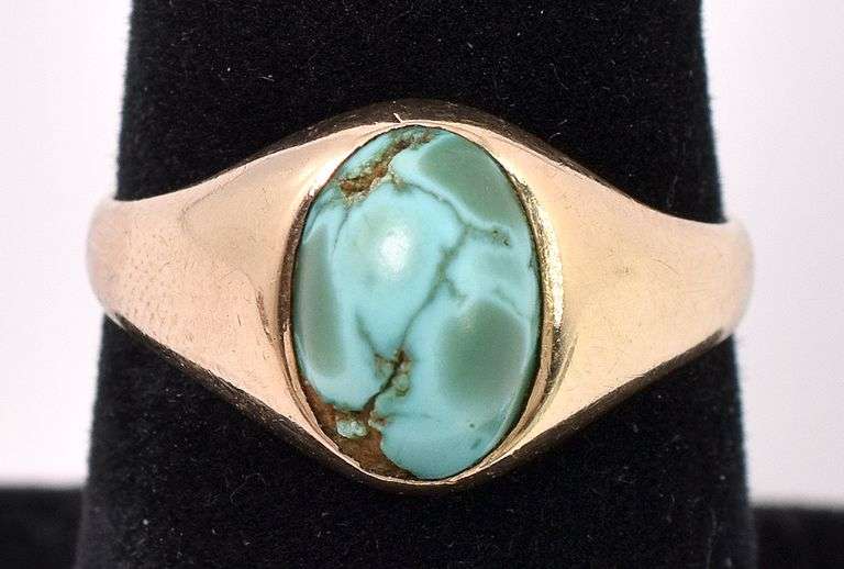 Unique Blue Turquoise Ring In Yellow Gold