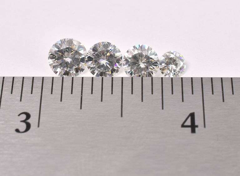 Moissanite Gems From Pre-Owned Jewlery