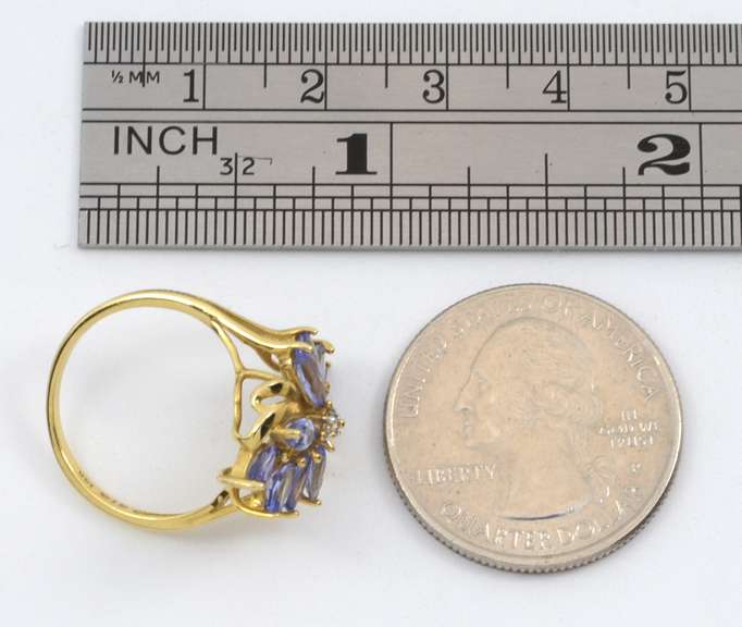 Feminine Tanzanite Cluster Ring