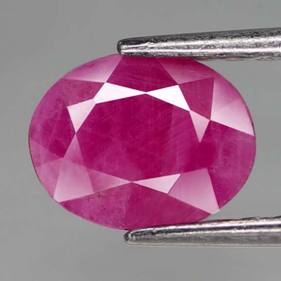 Stunning 1.54ct pinkish red Ruby