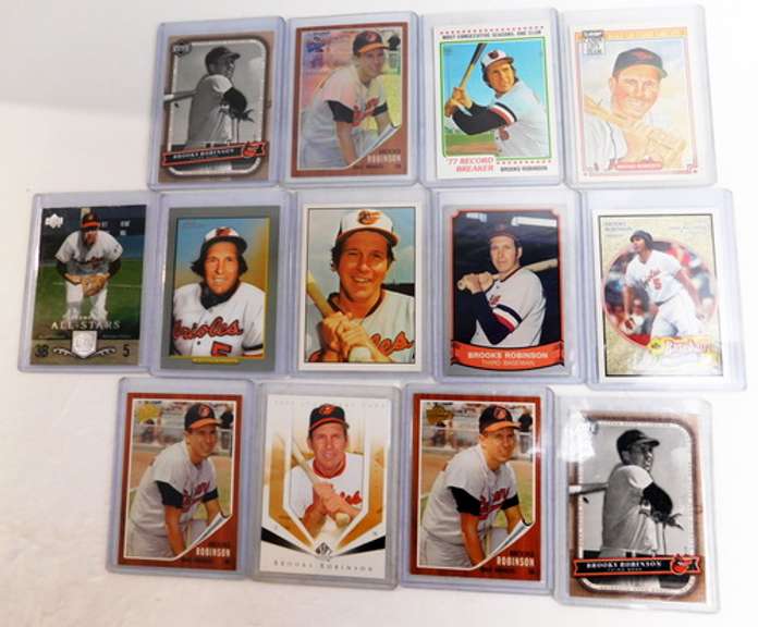 Great Lot of 13 Brooks Robinson Baseball Cards