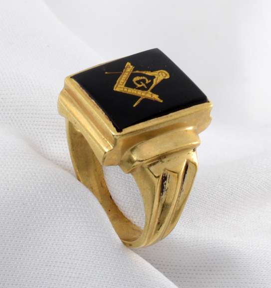 Tasteful Man's Masonic Ring