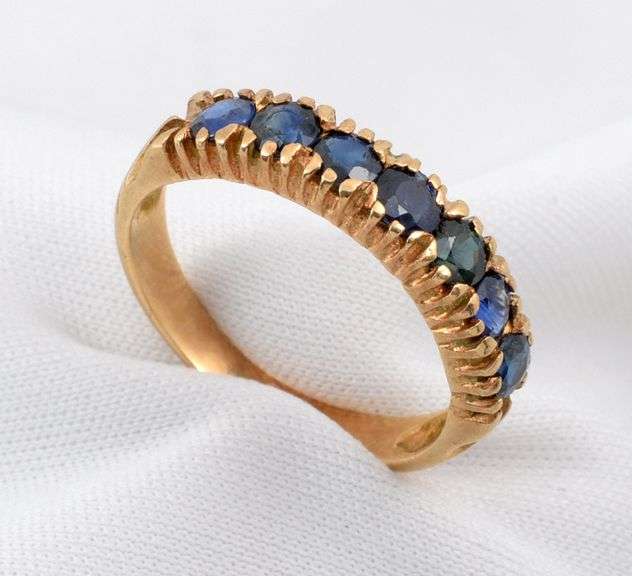 Nice Rose Gold Sapphire Ring
