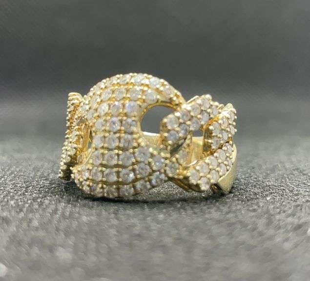 MENS 14K YELLOW GOLD RING WITH 1.89 CARAT OF DIAMOND