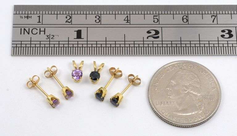Two Pairs Earrings & 2 Pendants