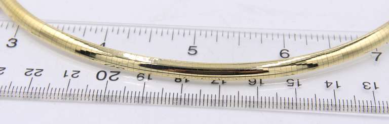 Elegant Yellow Gold Omega Chain Necklace