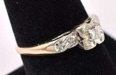 Elegant Diamond Ring In 14K Yellow Gold