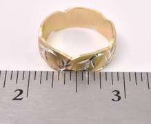 Elegant Leaf Ring In 14K Yellow Gold