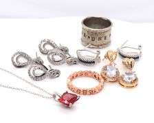 Group Lot of Vintage 925 Sterling Silver Miscallenous Jewelry