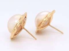Gorgeous Yellow Gold Mabe Pearl Earrings