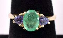 Alluring Emerald And Amethyst Ring In Yellow Gold