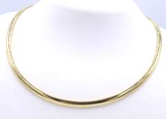 Elegant Yellow Gold Omega Chain Necklace