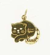 14K Yellow Gold Diamond Cut Sleeping Cat Kitty Kitten Charm/Pendant
