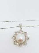 14kt Solid Gold, South Sea Pearl, & Diamond Pendant Necklace
