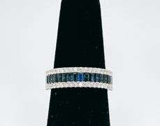 Geometric Sapphire Set 18k White Gold Ring bordered with Diamonds