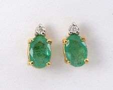Nice Emerald & Diamond Studs