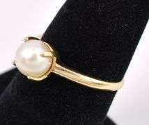 Simply Beautiful Fresh-water Pearl Ring In 14K Yellow Gold