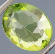 Gorgeous 2.23ct heavy flashing Peridot