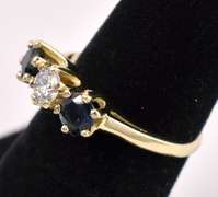 Simply Beautiful Blue Sapphire And Diamond In 14K Yellow Gold