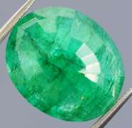 Rich green 8.48ct unheated Colombian Emerald