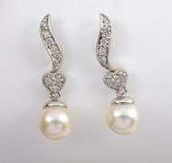 Beautiful White Gold Pearl Dangle Earrings