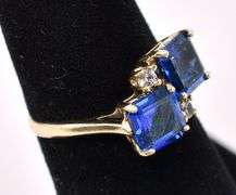 Stunning Blue Sapphire Gem Ring In Yellow Gold