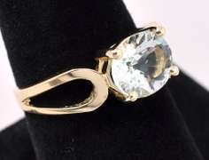 Gorgeous Aquamarine Gem Ring In 14K Yellow Gold