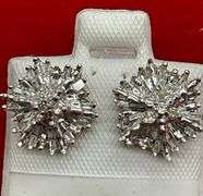 LADIES 14K YELLOW GOLD AND DIAMOND STUD EARRINGS