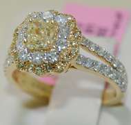 Dazzling 18kt Diamond Ring