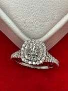 CERTIFIED 18K WHITE GOLD AND DIAMOND RING. 1.04 CARAT