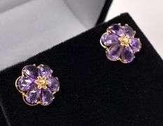 Beautiful Purple Amethyst Flower Stud Earrings In 14K Yellow Gold