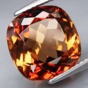 Exquisite 8.15ct bi-color Imperial Topaz