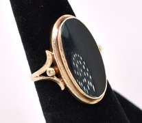 Vintage Black Onyx Ring In Yellow Gold