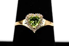 10k Yellow Gold Heart Ring w/ Peridot Natural Gemstone & Clear CZ's Size 9