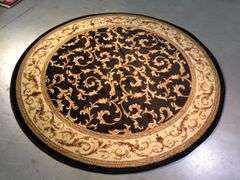 Classic French Design Round Rug 6'