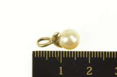 14K Yellow Gold Pearl Classic Leaf Accent Simple Statement Pendant