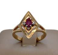 14K GOLD RING WITH DIAMONDS AND TOURMALINE