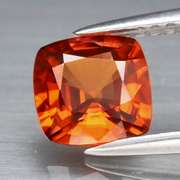 Top luster 1.35ct natural Imperial Zircon