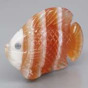 Cute! 24.01ct Agate and Sapphire fish carving