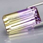 Amazing! 10.46ct bi-color unheated Ametrine