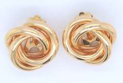 Charming Yellow Gold Knot Clip Earrings