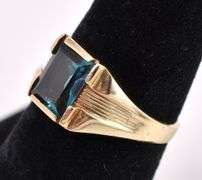 Delightful Blue Spinel Gem Ring In Yellow Gold