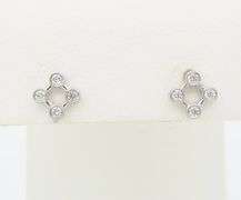 18k White Gold Clover Diamond Earrings