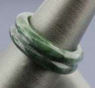 Stunning all natural 28.98ct Size 9 Jadite Jade ring