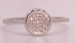 BEAUTIFUL 18KT SOLID WHITE GOLD & DIAMOND RING