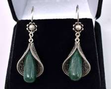 Elegant Green Stone Earring In Sterling Silver