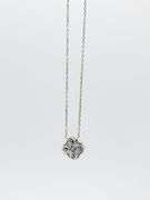 Splendid 18kt White Gold Necklace with Saphire and Diamond Pendant
